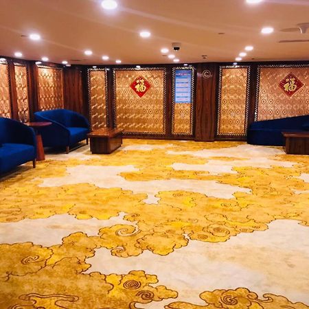 Jwm Hotel And Casino Сиануквиль Экстерьер фото
