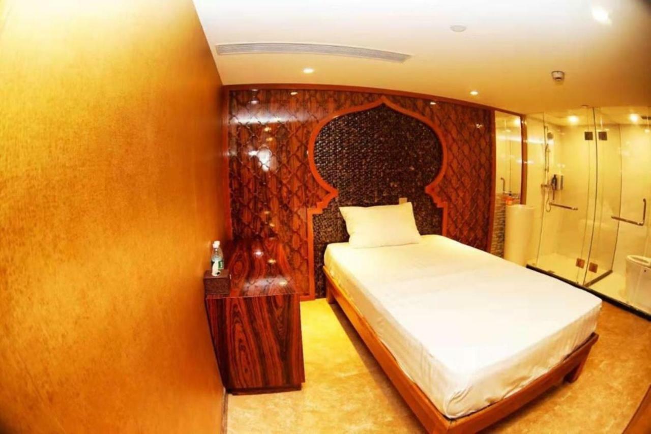 Jwm Hotel And Casino Сиануквиль Экстерьер фото