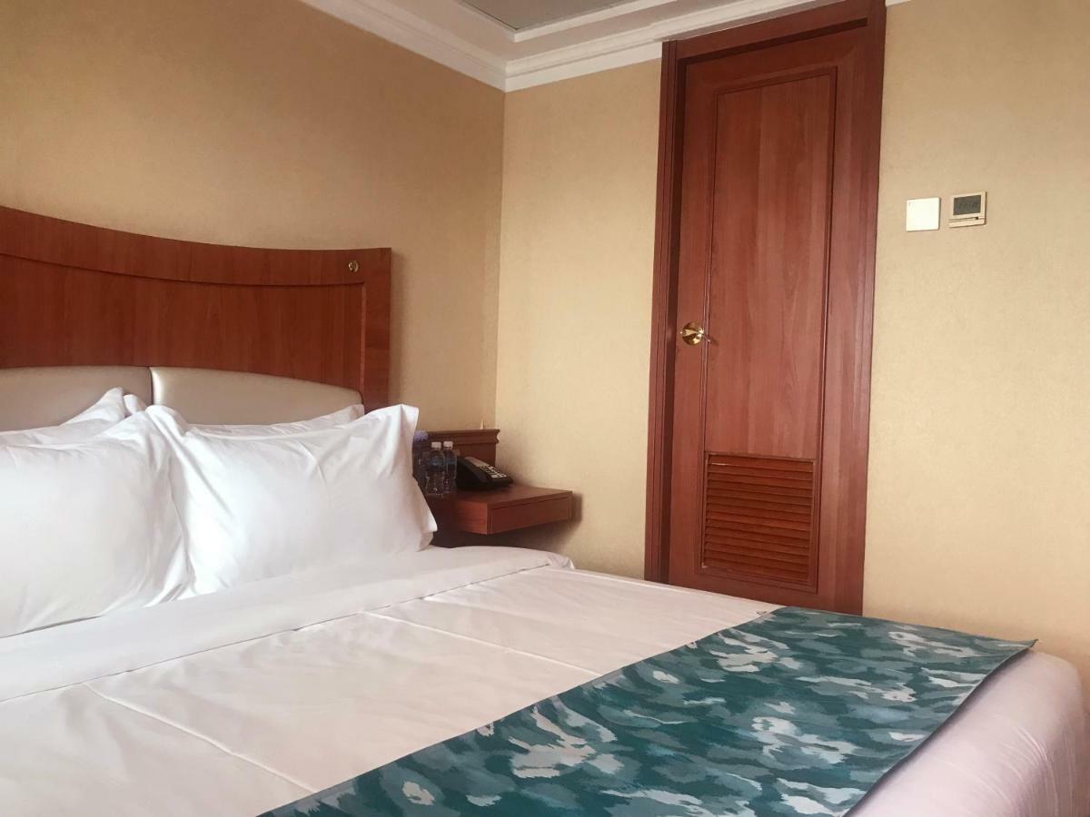Jwm Hotel And Casino Сиануквиль Экстерьер фото